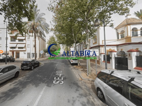 Imagen 1 de Local comercial en Venta en Alcala De Guadaíra Sevilla