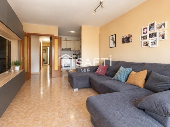 Imagen 2 de Piso con terraza y balcón en Les Roquetes