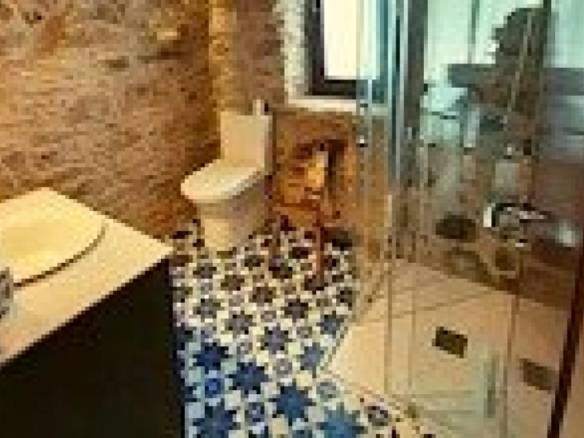 Imagen 2 de Encantadora Casa de Piedra Rehabilitada en Vimianzo - ¡Lista Para Entrar a Vivir!