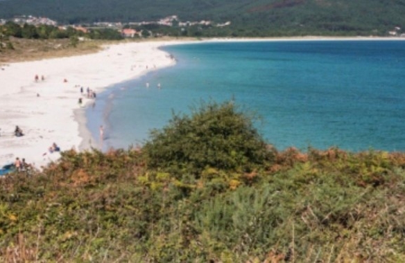 Imagen 4 de Finca Rústica con estructura de chalet en construcción a 5 minutos de la playa de "Langosteira" (Finisterre)