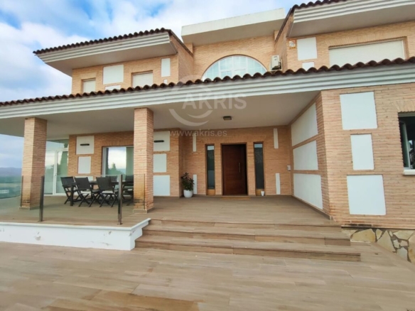 Imagen 1 de Chalet Independiente en Toledo