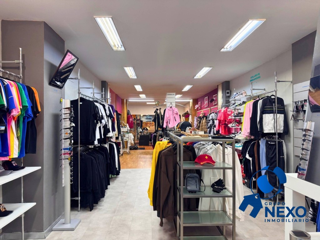 Imagen 2 de LOCAL COMERCIAL EN CALLE PABLO IGLESIAS 19 | MÁXIMA VISIBILIDAD EN GIJÓN