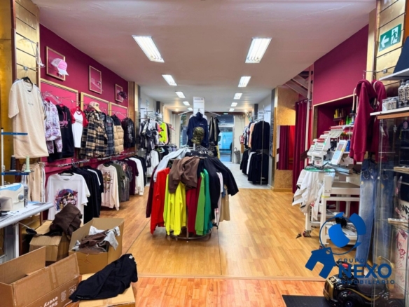 Imagen 1 de LOCAL COMERCIAL EN CALLE PABLO IGLESIAS 19 | MÁXIMA VISIBILIDAD EN GIJÓN