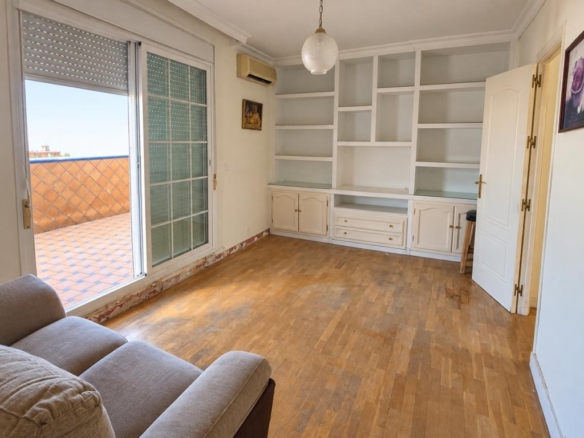 Imagen 3 de VENTA DE ESPECTACULAR ÁTICO EN PLENO CENTRO DE ESTEPONA