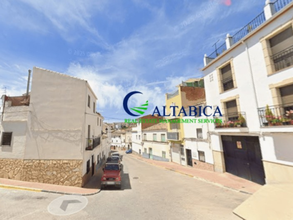 Imagen 2 de Casa-Chalet en Venta en Huelma Jaén
