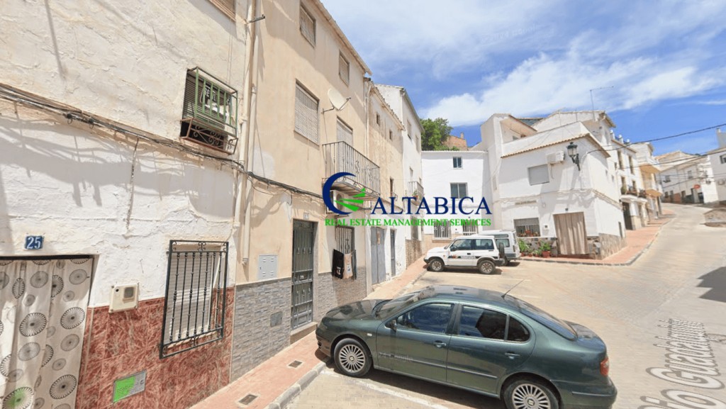 Imagen 3 de Casa-Chalet en Venta en Huelma Jaén