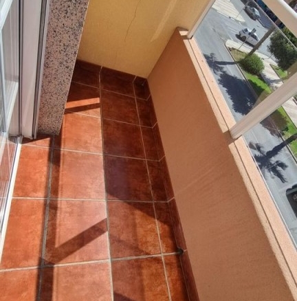 Imagen 2 de Amplio y Moderno Piso en Roquetas de Mar - Las Salinas por solo €210