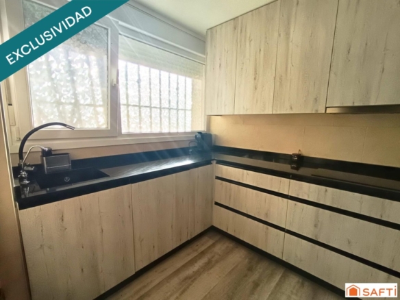 Imagen 1 de Exclusivo adosado con piscina y terraza