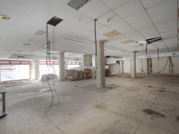 Imagen 3 de Excepcional oportunidad de inversión en el corazón del Arenal Sevillano