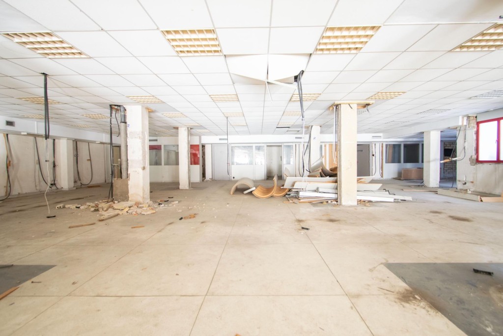Imagen 4 de Excepcional oportunidad de inversión en el corazón del Arenal Sevillano