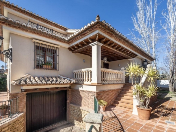Imagen 4 de Casa-Chalet en Venta en Ogijares Granada
