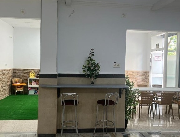 Imagen 3 de LOCAL COMERCIAL DIÁFANO A PIE DE CALLE EN SEVILLA ESTE