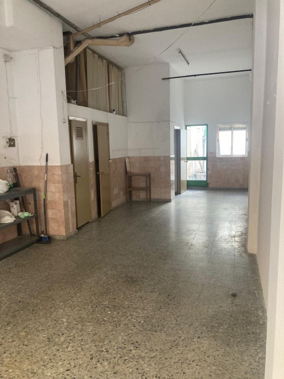 Imagen 3 de LOCAL COMERCIAL EN ALQUILER EN ZONA DOCTOR FEDRIANI