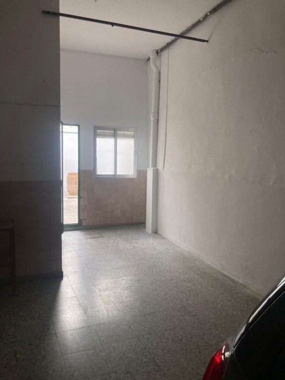 Imagen 4 de LOCAL COMERCIAL EN ALQUILER EN ZONA DOCTOR FEDRIANI