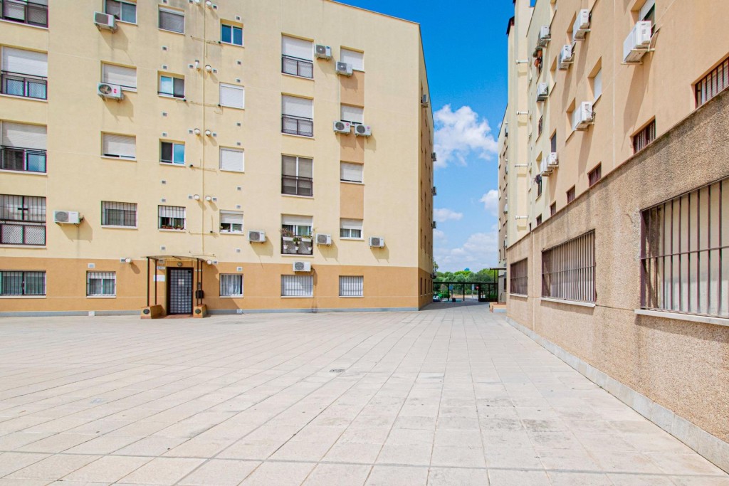 Imagen 3 de Vivienda en venta en Los Bermejales de VPO