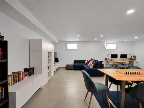 Imagen 2 de ALQUILER DE VIVIENDA CON JARDÍN Y PISCINA PRIVADA EN CASARES COSTA