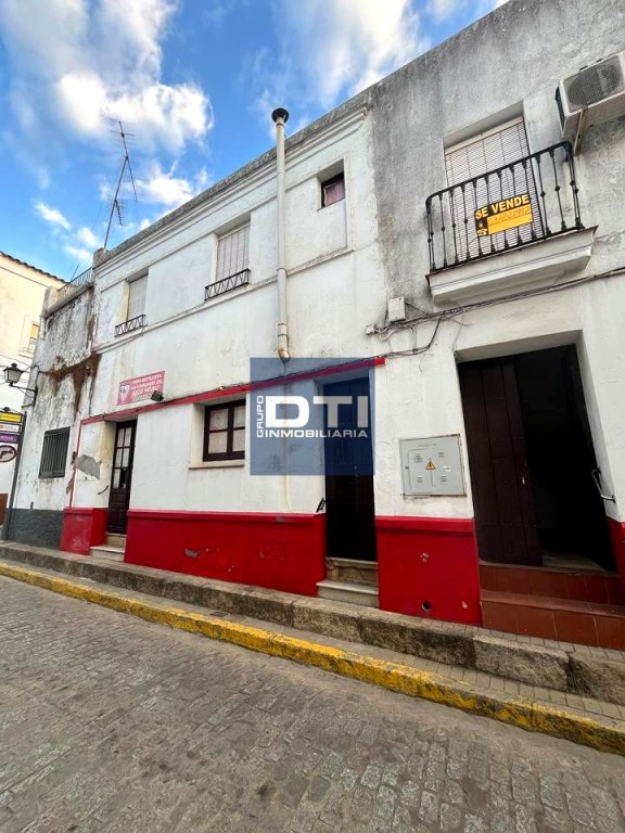 Imagen 2 de CASA Y LOCAL EN CORTEGANA