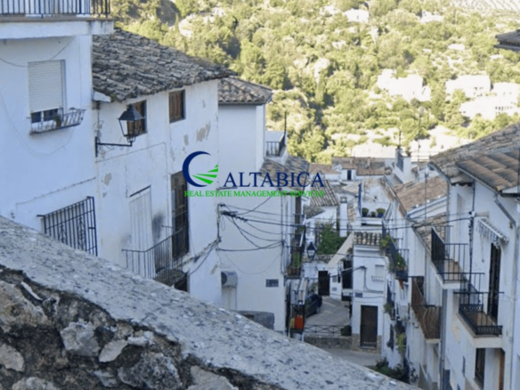 Imagen 1 de Casa-Chalet en Venta en Cazorla Jaén