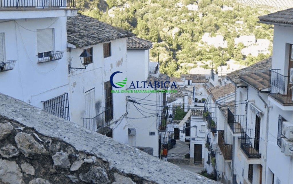 Imagen 1 de Casa-Chalet en Venta en Cazorla Jaén