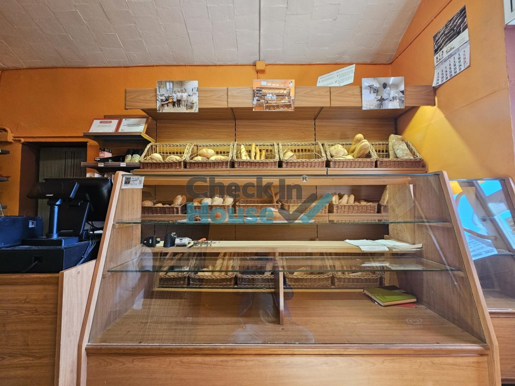 Imagen 2 de Local comercial en Alquiler en Celra Girona
