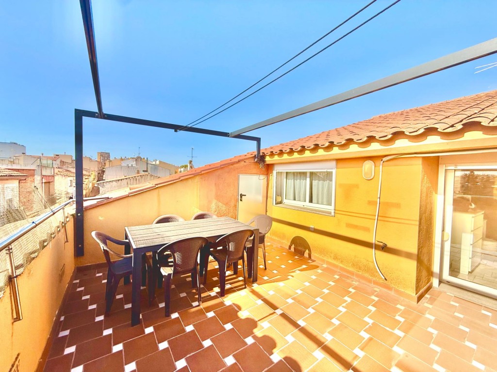 Imagen 2 de DÚPLEX CON TERRAZA EN VENTA EN EL CENTRO DE TORDERA