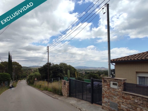 Imagen 2 de ¡Construye la casa en Sant Genís de Palafolls!