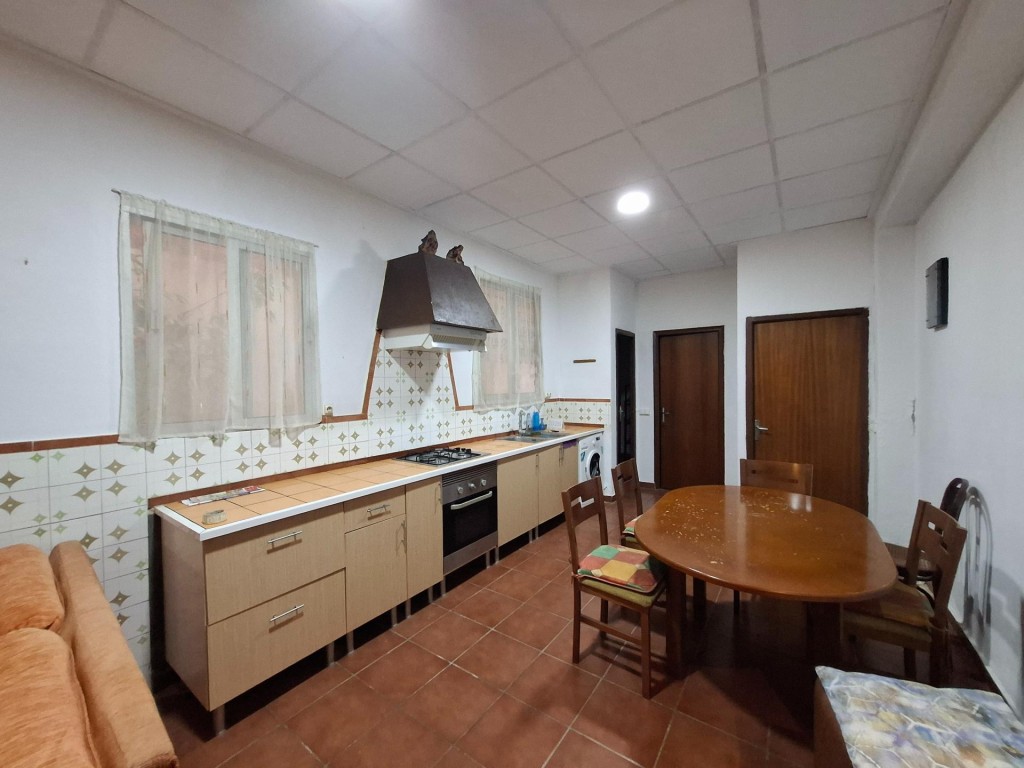 Imagen 4 de OPORTUNIDAD UNICA! CASA CON 3 VIVIENDAS INDEPENDIENTES EN CASTELLO DE RUGAT