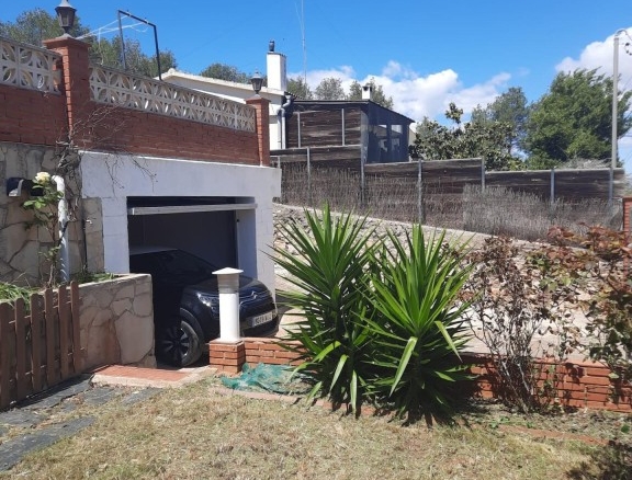 Imagen 4 de Oportunidad casa con muchas posibilidades.