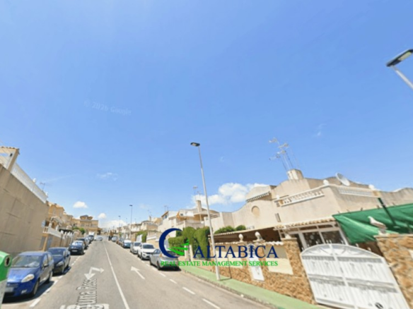 Imagen 2 de Casa-Chalet en Venta en Torrevieja Alicante
