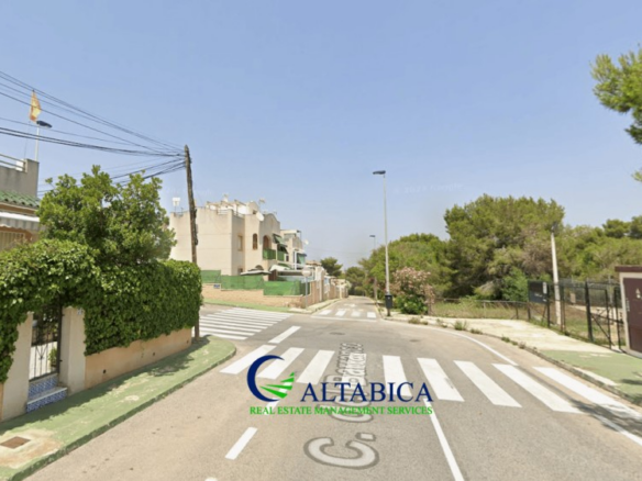 Imagen 4 de Casa-Chalet en Venta en Torrevieja Alicante