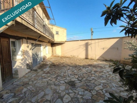 Imagen 2 de Gran casa de 660 m² en Barbués con corral/jardín privado: amplitud