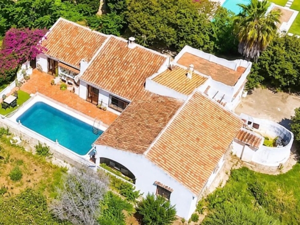 Imagen 4 de Villa estilo ibicenco a 500 m del mar