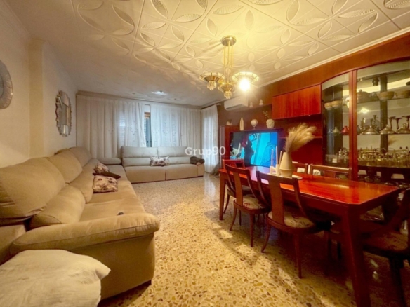 Imagen 2 de GRAN CASA EN VENTA EN EL CENTRO DE LA BORDETA: ESPACIO