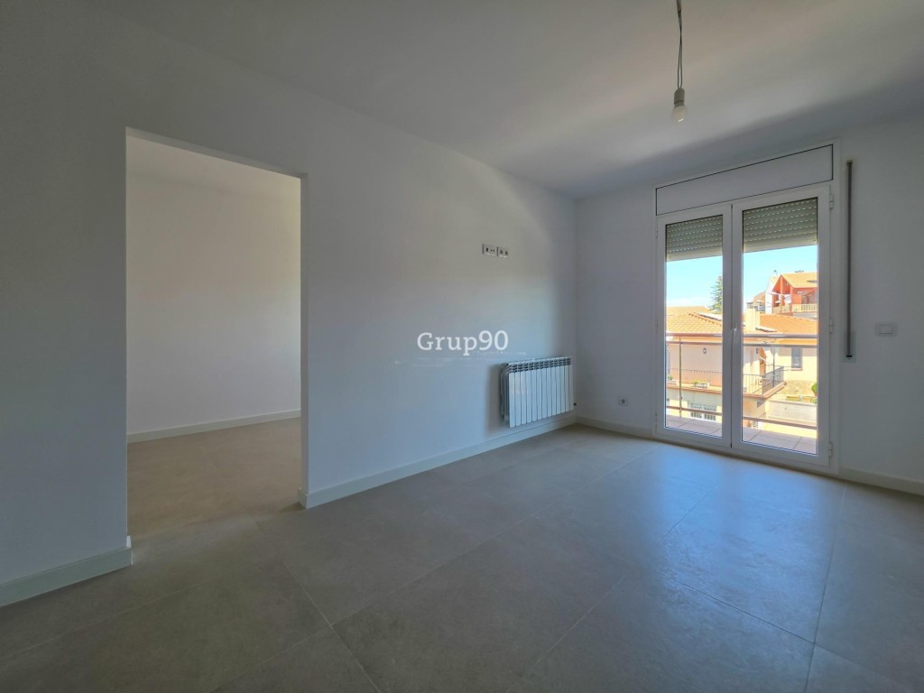 Imagen 4 de ¡A ESTRENAR! ESPECTACULAR CASA ADOSADA CON GRAN JARDÍN A 20 MIN DE LLEIDA