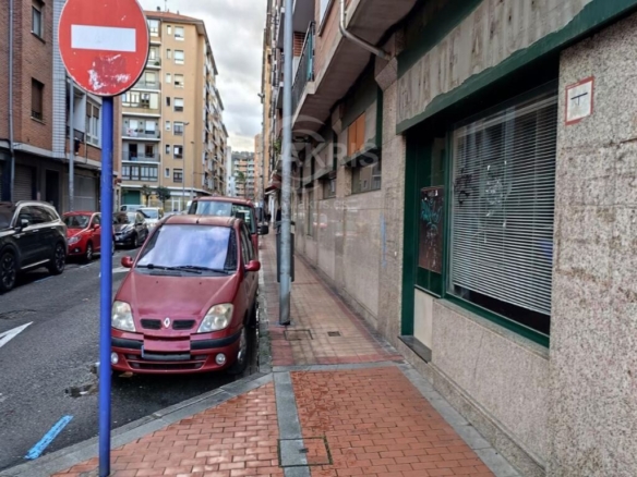 Imagen 2 de Local Comercial en San Bizenti-Barakaldo