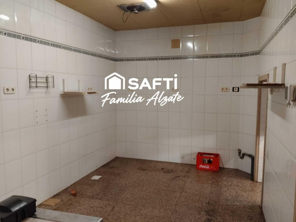 Imagen 4 de ¡OPORTUNIDAD DE NEGOCIO EN FIGUERES! LOCAL COMERCIAL