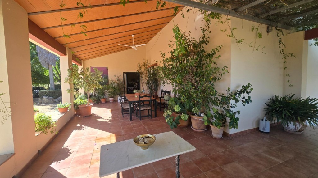 en finca de casi 15.000 m2