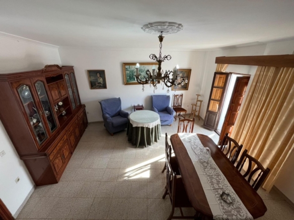 Imagen 4 de Gran casa de pueblo en el centro de Zufre!!!