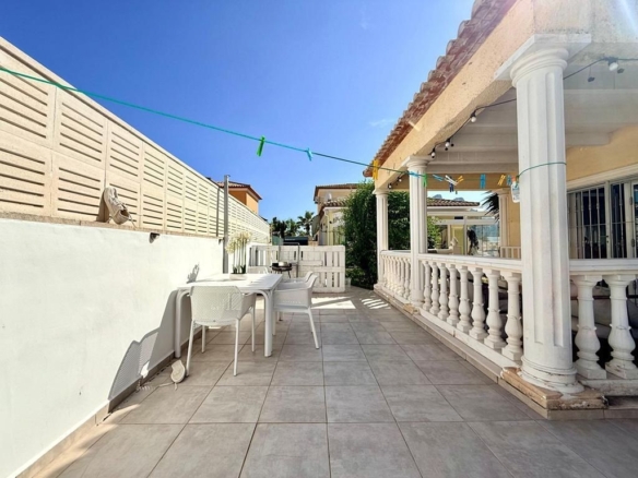 Imagen 2 de Casa-Chalet en Venta en Poblets