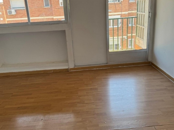 Imagen 1 de Piso en Venta en Madrid Madrid CARABANCHEL