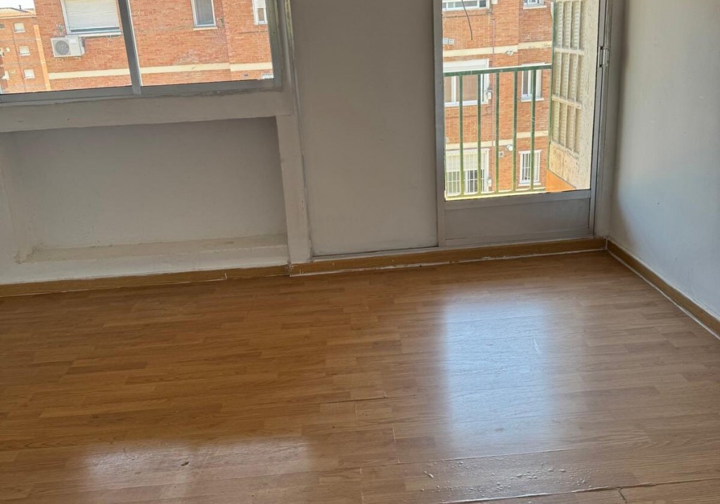 Imagen 1 de Piso en Venta en Madrid Madrid CARABANCHEL