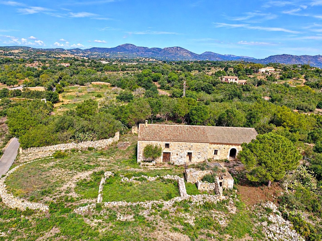 Imagen 2 de Casa de campo-Masía en Venta en Sant Llorenç Des Cardassar Baleares