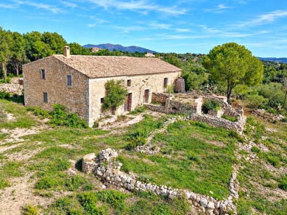 Imagen 4 de Casa de campo-Masía en Venta en Sant Llorenç Des Cardassar Baleares