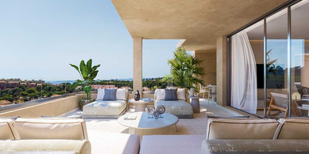Imagen 4 de ÁTICO DÚPLEX 3 Dorm. Amplia Terraza en Benalmádena con VISTAS AL GOLF y MAR!!!