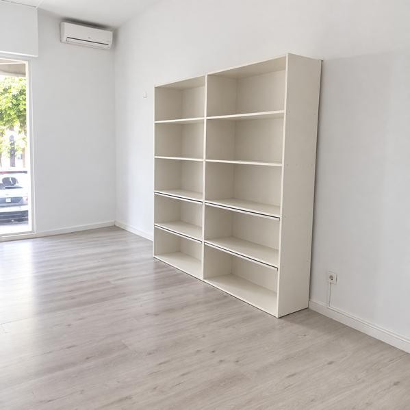 Imagen 4 de ¡GRAN OPORTUNIDAD DE ALQUILER DE LOCAL EN ESTEPONA!