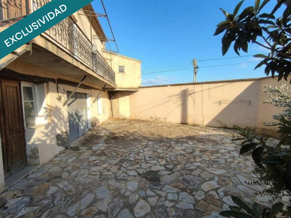 Imagen 2 de Gran casa de 660 m² en Barbués con corral/jardín privado: amplitud