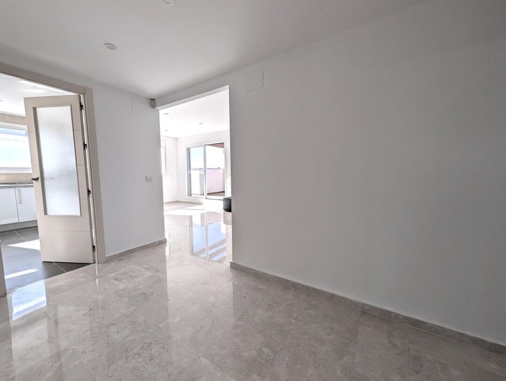 Imagen 4 de Ático en Venta en San Roque Cádiz