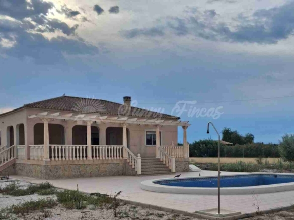 Imagen 1 de Casa-Chalet en Venta en Catral Alicante
