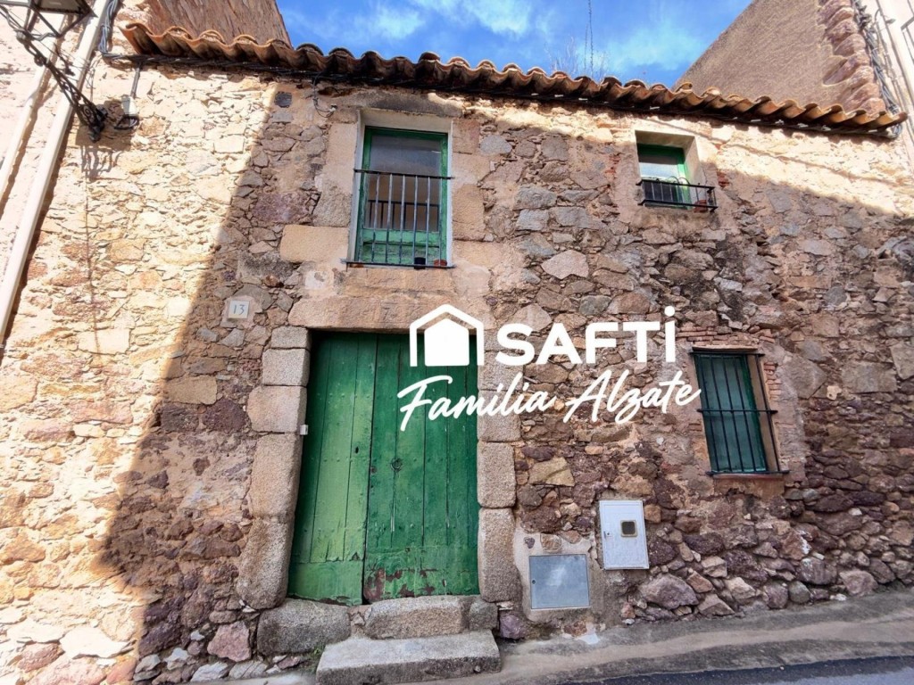Imagen 2 de DAR﻿NIUS · UNA CASA CON HISTORIA DESDE 1833 Una joya por recuperar. Un sueño por construir.