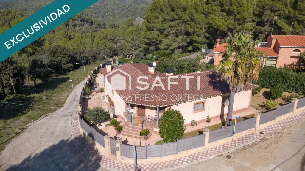 Imagen 2 de "Chalet Independiente en Riudecanyes con piscina